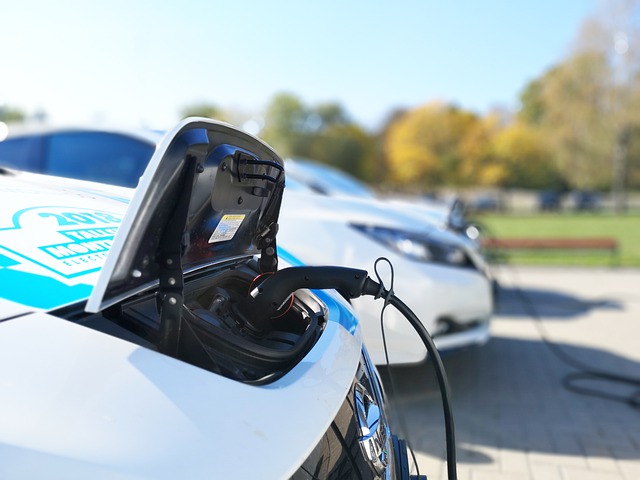 this image shows emergency  EV charging services in Aurora, CO